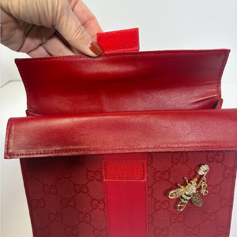 SOLD

Gucci Red Pouch/Clutch - Picture 3 of 10